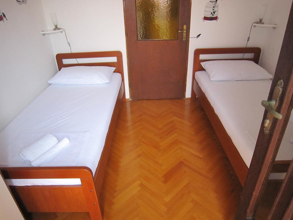 Holiday Home Mona Igrane Kamer foto