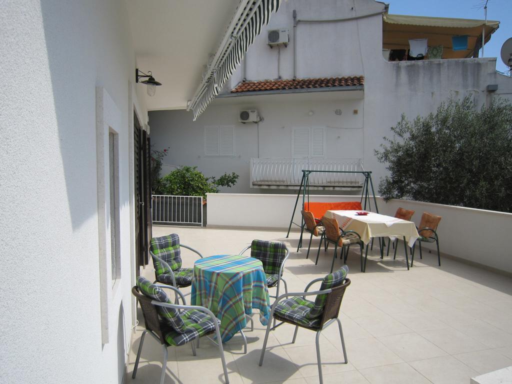 Holiday Home Mona Igrane Kamer foto