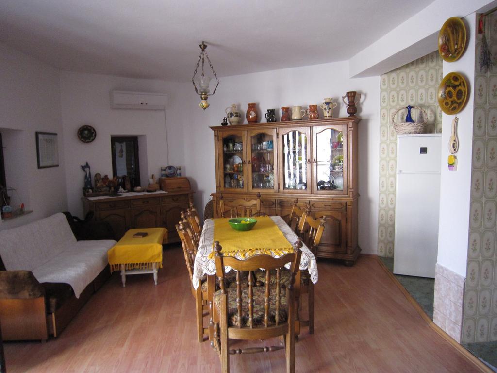 Holiday Home Mona Igrane Kamer foto