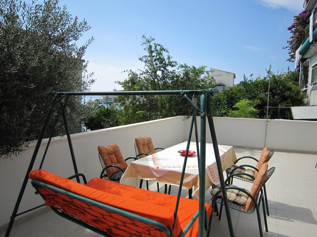 Holiday Home Mona Igrane Buitenkant foto